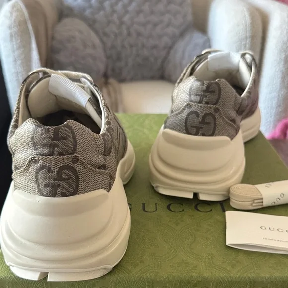Gucci Brown Monogram Sneakers with White Sole - Picture 5 of 12